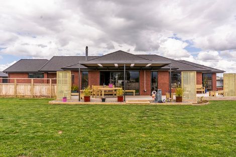 Photo of property in 7 Routhan Way, Carterton, 5713