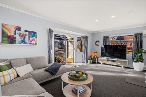 Photo of property in 22 Tawhara Place, Edgecumbe, 3120