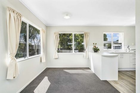 Photo of property in 37e Lindsay Crescent, Nawton, Hamilton, 3200