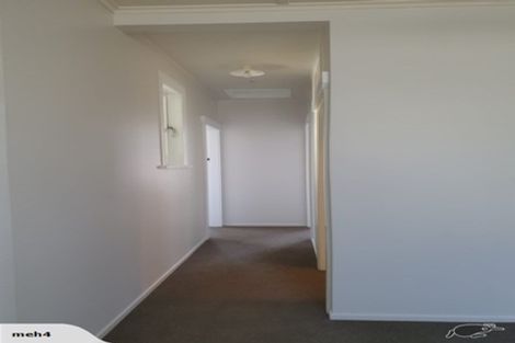 Photo of property in 13 Retter Street, Paparangi, Wellington, 6037