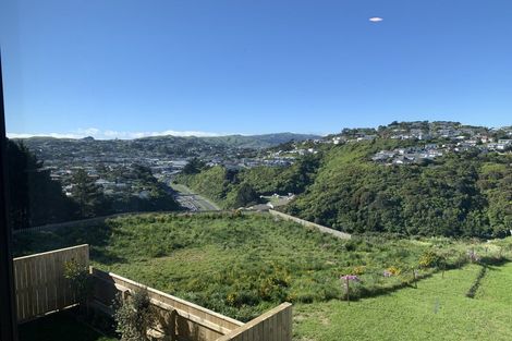 Photo of property in 5/62 Spenmoor Street, Newlands, Wellington, 6037