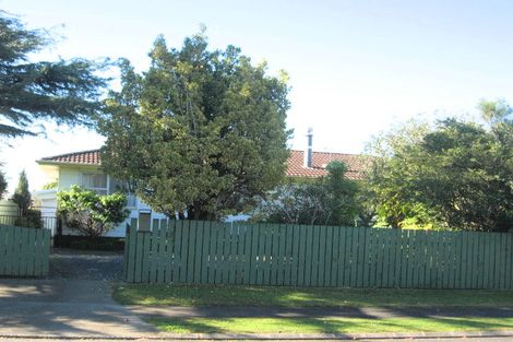 Photo of property in 51 Heybridge Street, Manurewa, Auckland, 2102
