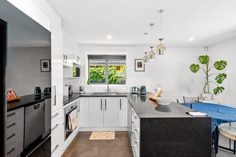 Photo of property in 28 Greenhaven Drive, Burwood, Christchurch, 8083