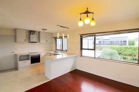 Photo of property in 4/41 Rawhiti Road, One Tree Hill, Auckland, 1061