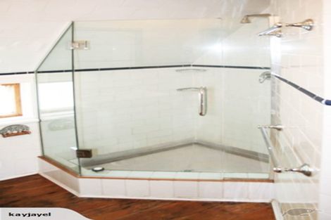 Photo of property in 104 Jervois Road, Herne Bay, Auckland, 1011