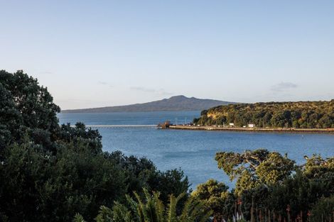 Photo of property in 31 Paritai Drive, Orakei, Auckland, 1071