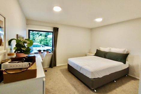 Photo of property in 24a Lyons Avenue, Murrays Bay, Auckland, 0630