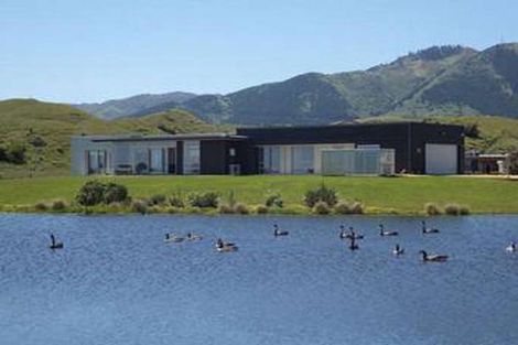 Photo of property in 47 Raukawa Road, Peka Peka, Waikanae, 5391