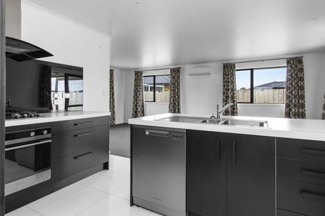 Photo of property in 10 Inuwai Street, Glenview, Hamilton, 3206