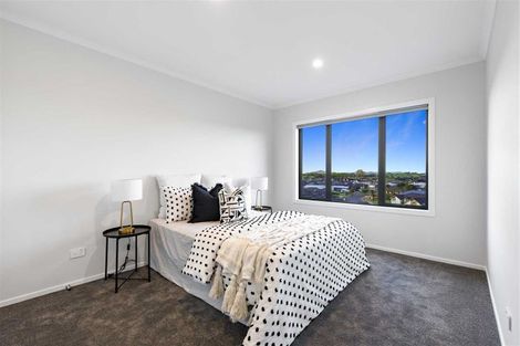 Photo of property in 1/40 Rose Berry Crescent, Flagstaff, Hamilton, 3210