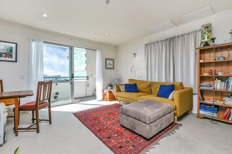 Photo of property in 6r/16 Burton Street, Grafton, Auckland, 1010