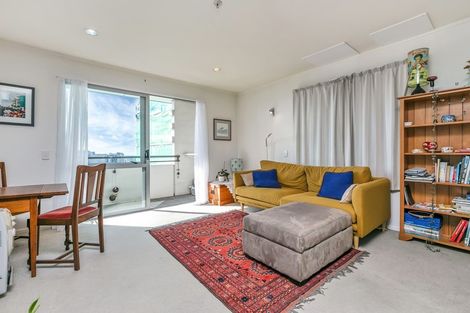 Photo of property in Luna Apartments, 6r/16 Burton Street, Grafton, Auckland, 1010