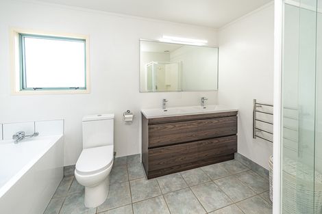 Photo of property in 17 Norfolk Drive, Otamatea, Whanganui, 4500