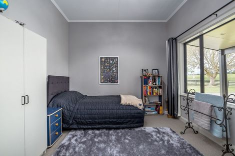 Photo of property in 423 Tipapakuku Road, Dannevirke, 4976