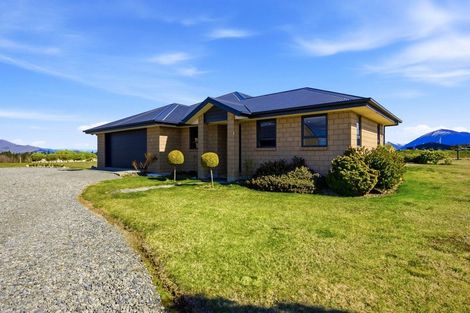 Photo of property in 19 The Drive, Twizel, 7999