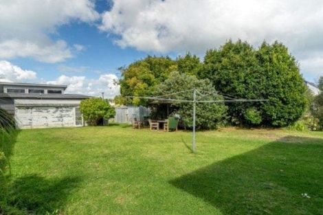 Photo of property in 106 Eversleigh Road, Belmont, Auckland, 0622