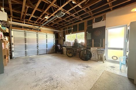 Photo of property in 2 Gordon Street, Avalon, Lower Hutt, 5011