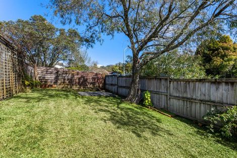 Photo of property in 2/31 Gowing Drive, Meadowbank, Auckland, 1072