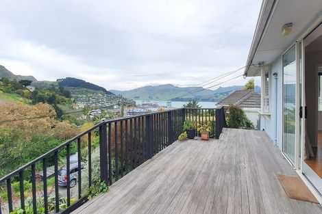 Photo of property in 19 Walkers Road, Lyttelton, 8082