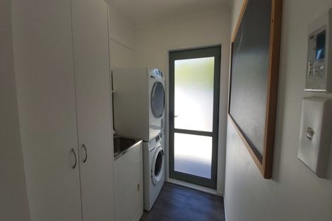 Photo of property in 2/22a Tomo Street, New Lynn, Auckland, 0600