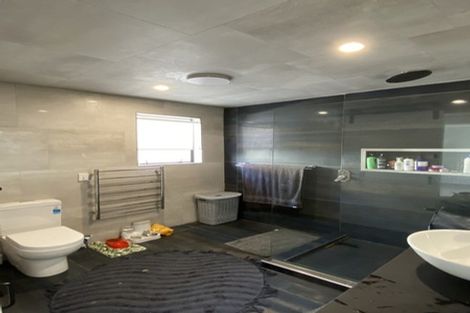 Photo of property in 14 Evans Road, Weymouth, Auckland, 2103