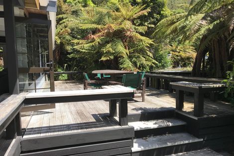 Photo of property in 15 Tombleson Road, Lake Rotoma, Rotorua, 3074