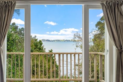Photo of property in 62 Clinton Road, Tawharanui Peninsula, Matakana, 0986