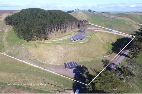 Photo of property in 63 Aldred Road, Karioitahi, Waiuku, 2683