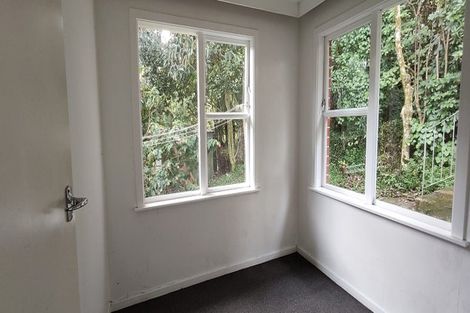 Photo of property in 16a Donald Crescent, Karori, Wellington, 6012