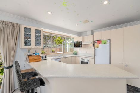 Photo of property in 6 Orlando Crescent, Waimairi Beach, Christchurch, 8083