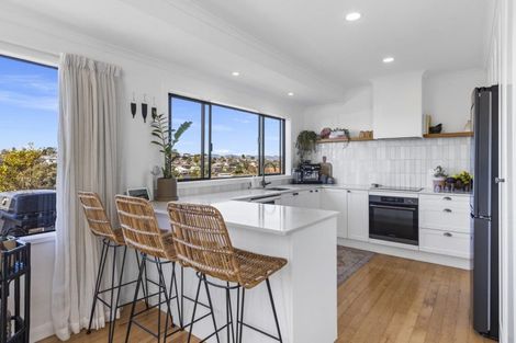 Photo of property in 70 Hinewa Road, Otumoetai, Tauranga, 3110