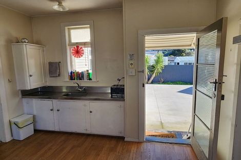 Photo of property in 37 Hume Street, Alicetown, Lower Hutt, 5010