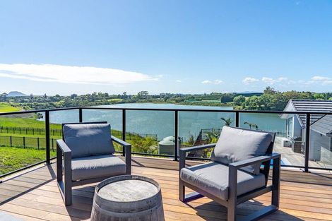 Photo of property in 32 Oyster Place, Omokoroa, 3114