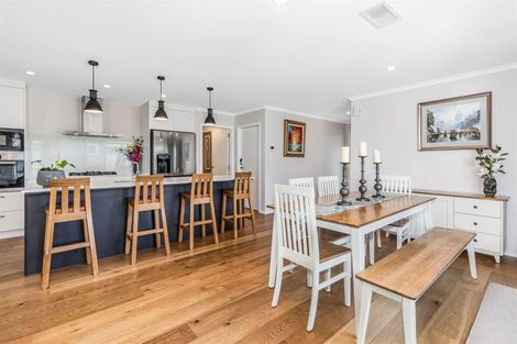 Photo of property in 17 Waitaria Terrace, Aotea, Porirua, 5024