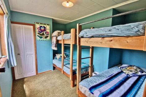 Photo of property in 33 Gawler Street, Te Horo Beach, Otaki, 5581