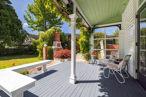 Photo of property in Chilcombe Homestead, 4 Medbury Terrace, Fendalton, Christchurch, 8041