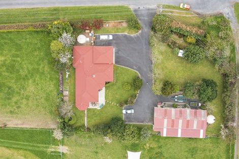 Photo of property in 34 Sutton Road, Te Horo, Otaki, 5582