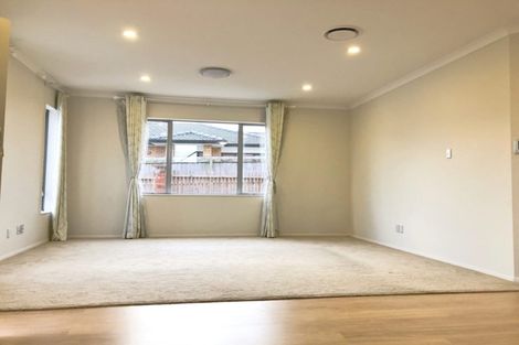 Photo of property in 306 Don Buck Road, Massey, Auckland, 0614