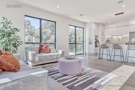 Photo of property in 52 Blacks Road, Greenhithe, Auckland, 0632