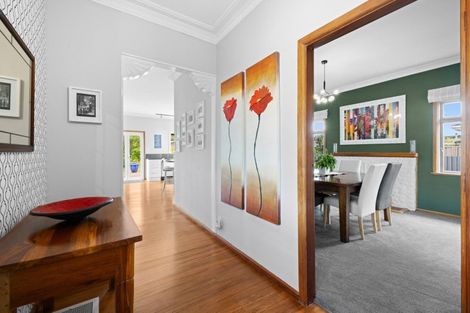 Photo of property in 52 Auckland Road, Greenmeadows, Napier, 4112