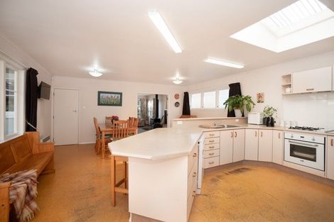 Photo of property in 8 Swansea Street, Hokowhitu, Palmerston North, 4410