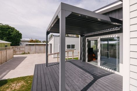 Photo of property in 8a Cuba Street, Takaro, Palmerston North, 4412