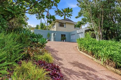 Photo of property in 2 Geoffrey Road, Torbay, Auckland, 0630