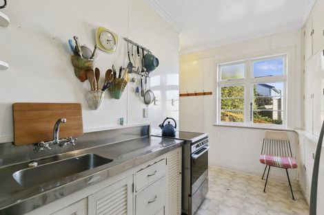 Photo of property in 56 Totara Road, Miramar, Wellington, 6022
