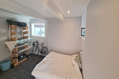 Photo of property in 1/4 James Scott Place, Te Atatu South, Auckland, 0602