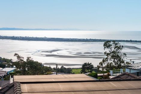 Photo of property in 8 The Rise, Mount Pleasant, Christchurch, 8081