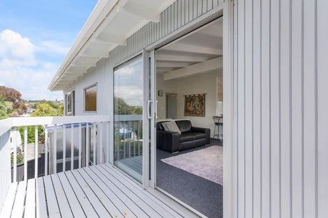 Photo of property in 2/29 Sealy Road, Torbay, Auckland, 0630