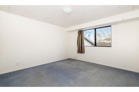 Photo of property in 1/1 Meadowvale Avenue, Forrest Hill, Auckland, 0620