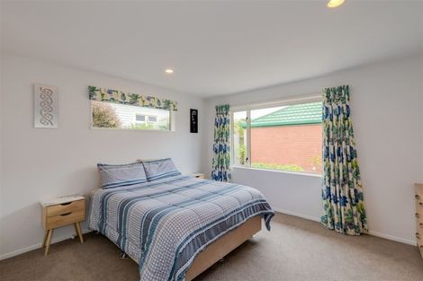 Photo of property in 105 Somerfield Street, Somerfield, Christchurch, 8024