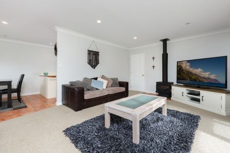 Photo of property in 16 Mamaku Rise, Welcome Bay, Tauranga, 3112